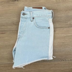High-waisted two tone Levi shorts